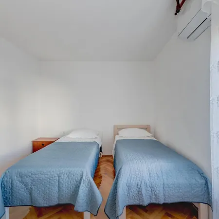 Seafront Marija With Terrace And Mooring *