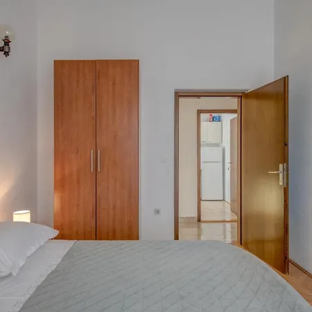 Seafront Marija With Terrace And Mooring *