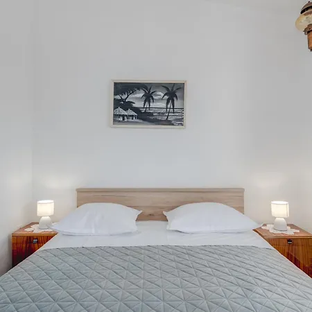 Seafront Marija With Terrace And Mooring *