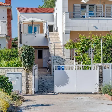 Seafront Marija With Terrace And Mooring *