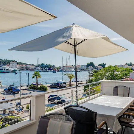 Seafront Marija Apartment Rogoznica (Sibenik-Knin)