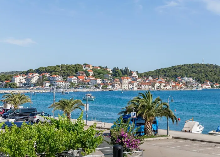 Seafront Marija With Terrace And Mooring