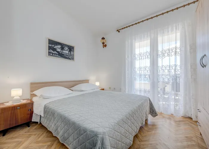 Appartement Seafront Marija With Terrace And Mooring *