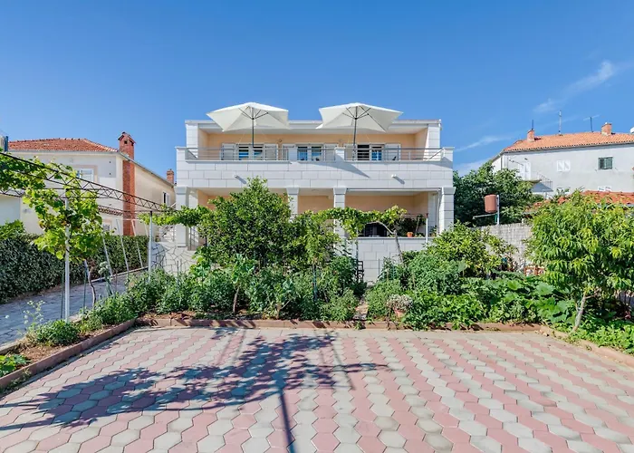 Seafront Marija With Terrace And Mooring Appartement Rogoznica (Sibenik-Knin)