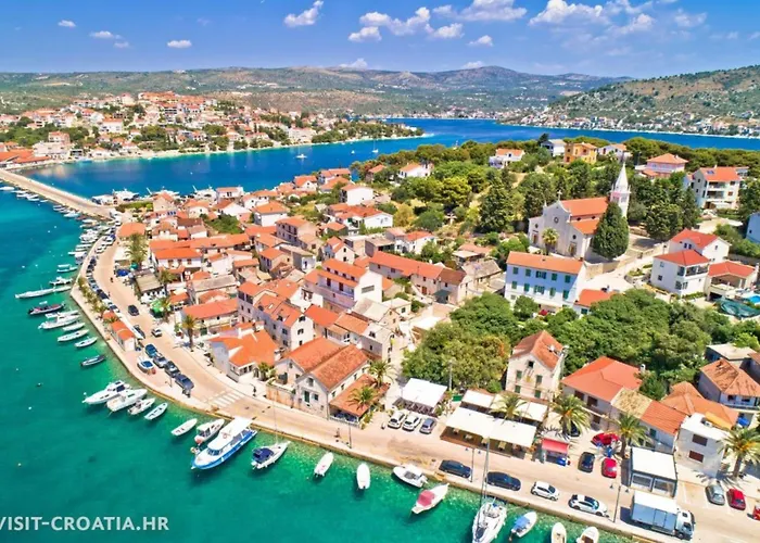 Seafront Marija With Terrace And Mooring Appartement Rogoznica (Sibenik-Knin)