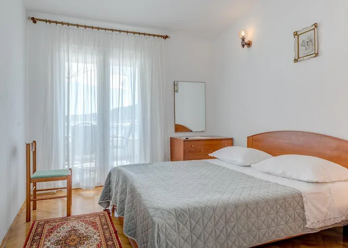 Appartement Seafront Marija With Terrace And Mooring Rogoznica (Sibenik-Knin)