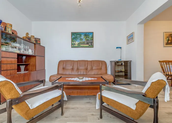 Seafront Marija With Terrace And Mooring Appartement *